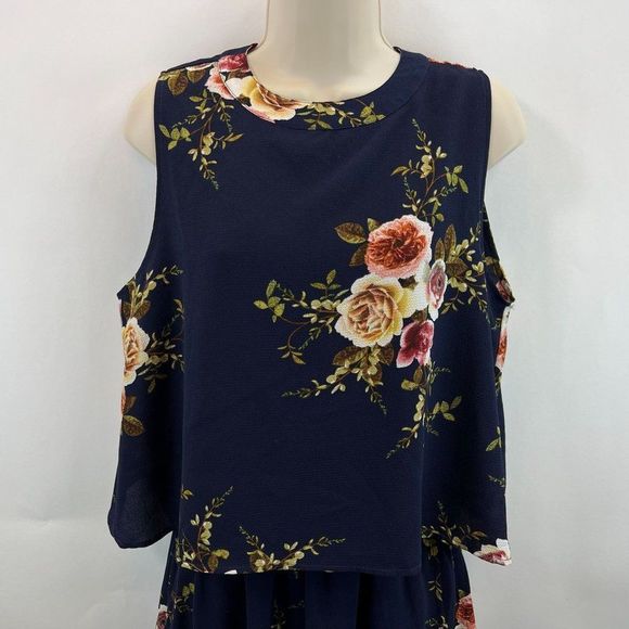 Umgee Womens Sz M Navy Blue Floral Sleeveless Open Back Romper - Picture 2 of 6
